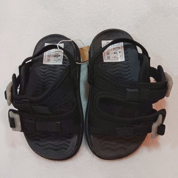 Size C5 Native Davis Sandals Jiffy Black NWT - Picture 1 of 5